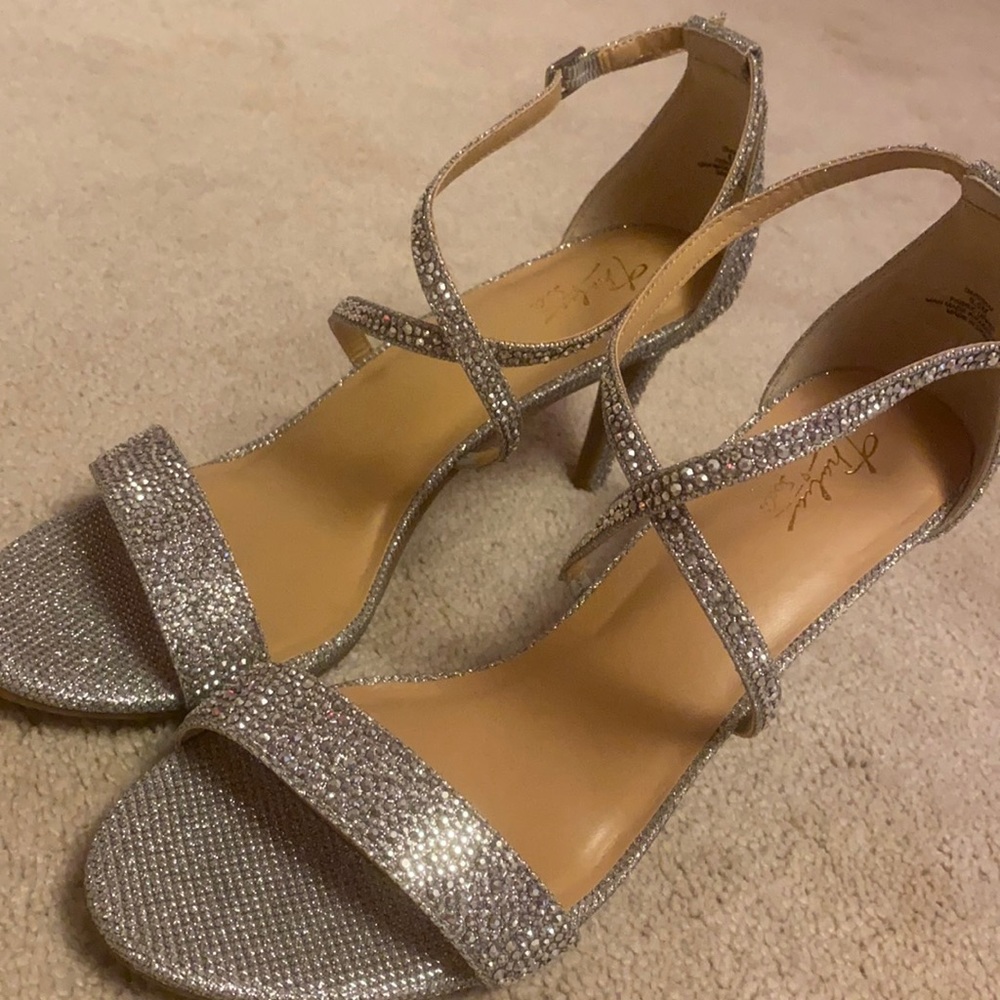 Thalia Sodi diamond heels.